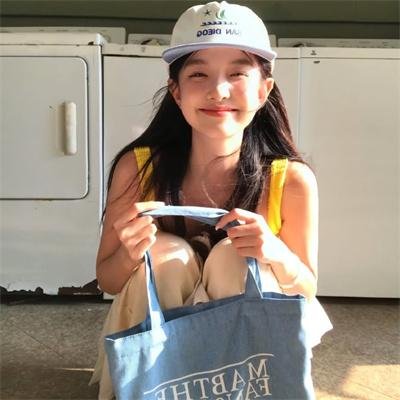 在你身边笑对明天